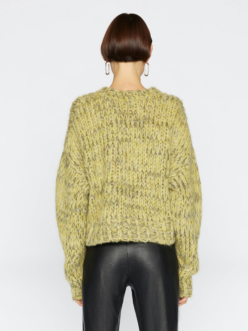 back view alt:fit2